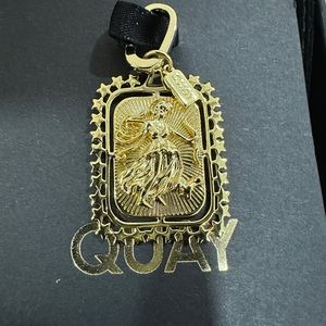 Quay charm